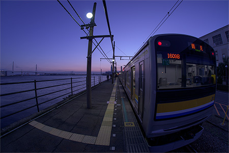 海芝浦駅の夜景