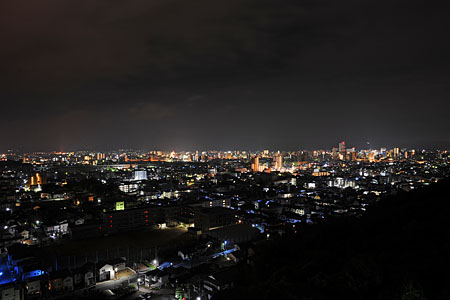 蔵王山　岩山観音堂の上の夜景