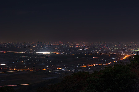 女山史跡森林公園　展望台の夜景